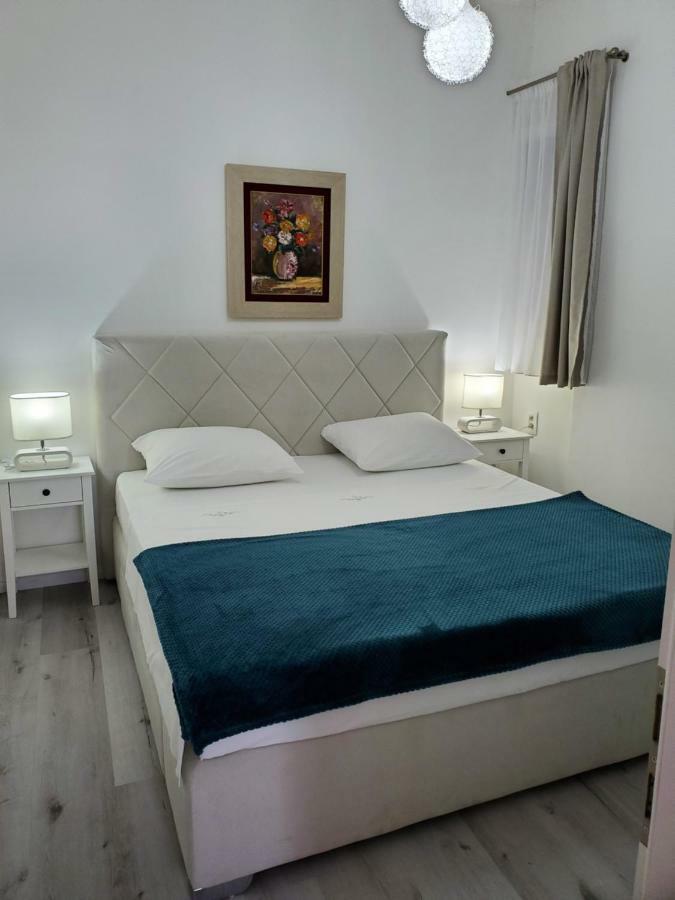 Mm Apartment Budva Bagian luar foto